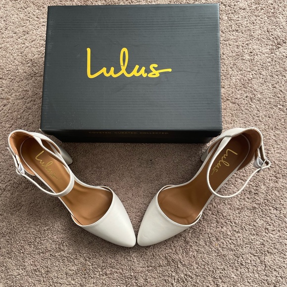 Lulus Shoes - NWT Lulus Ellarose Off White Ankle Strap Heels. Size 8.